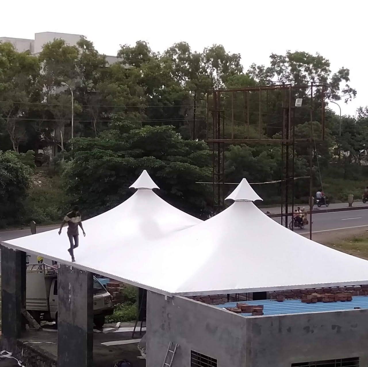 Double Conical Tensile Structure